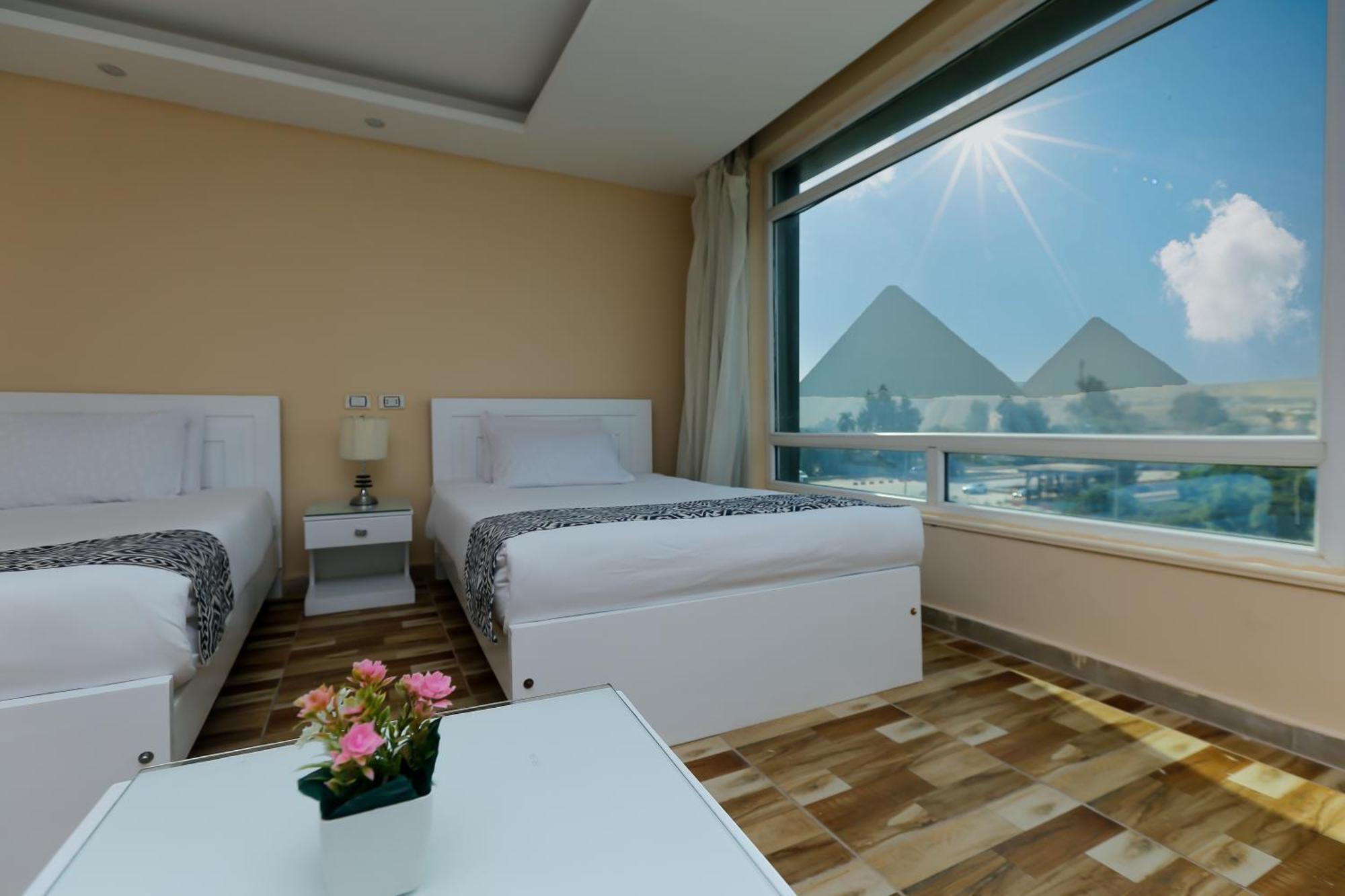 Turquoise Pyramids & Grand Egyptian Museum View Hotel Kafrat al Jabal Экстерьер фото